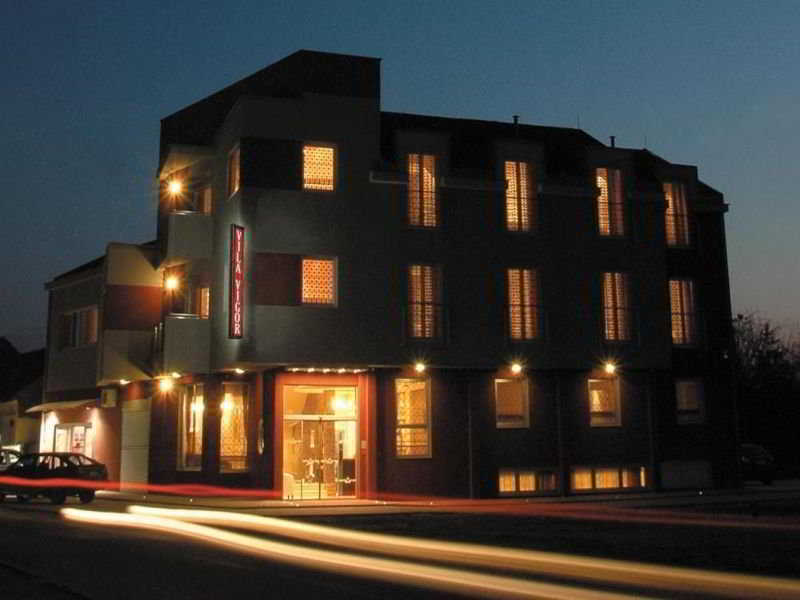 Garni Hotel Vigor - Ev Station Νόβι Σαντ Εξωτερικό φωτογραφία