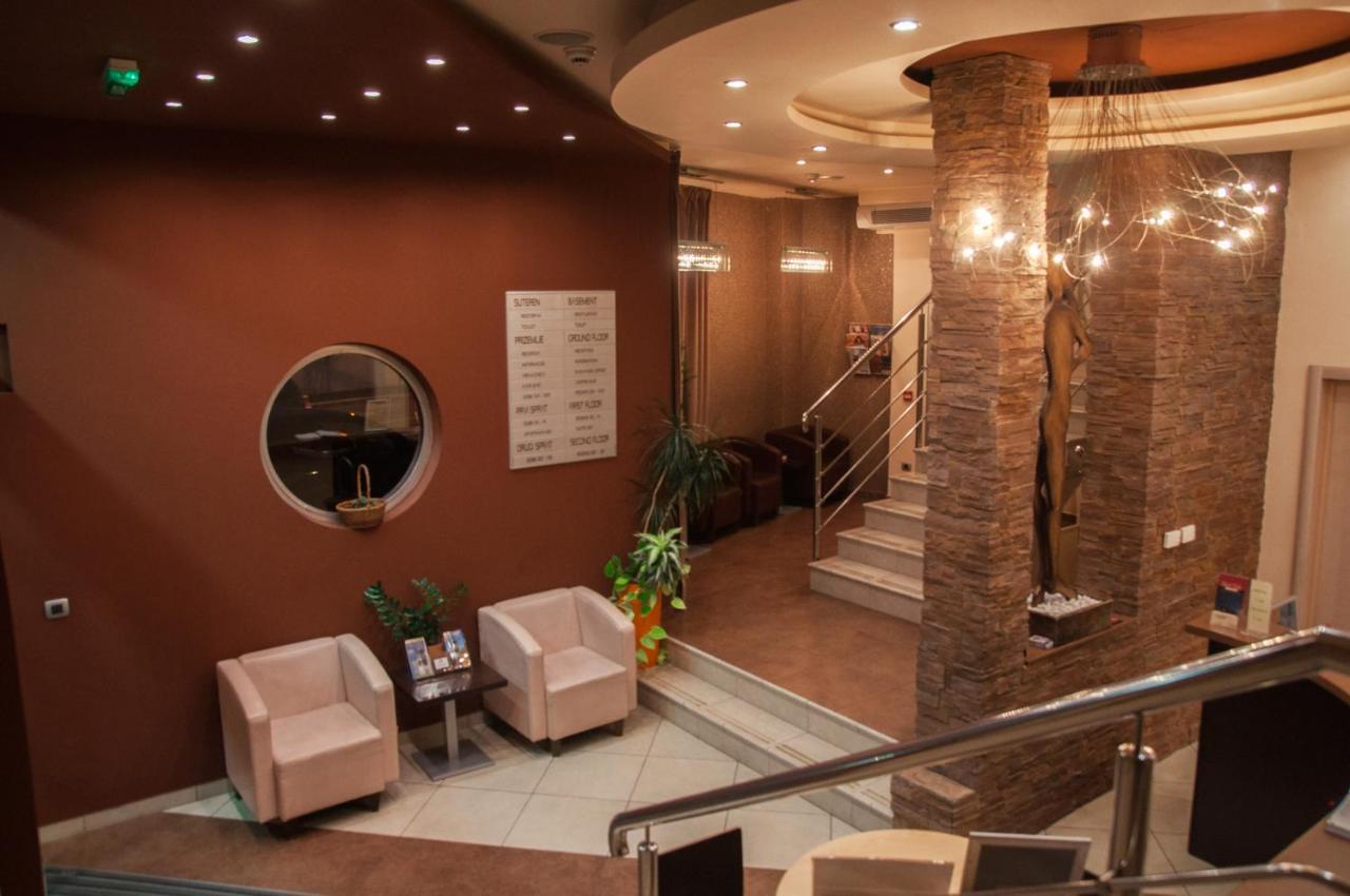 Garni Hotel Vigor - Ev Station Νόβι Σαντ Εξωτερικό φωτογραφία